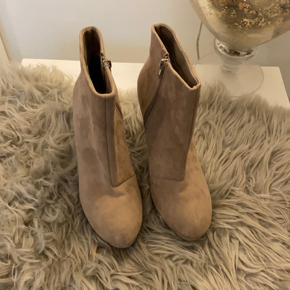 Forever 21 Stiletto Heel Booties, Size 7, Tan